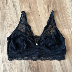 Pearl by Venus Elegant Black Lace Bralette